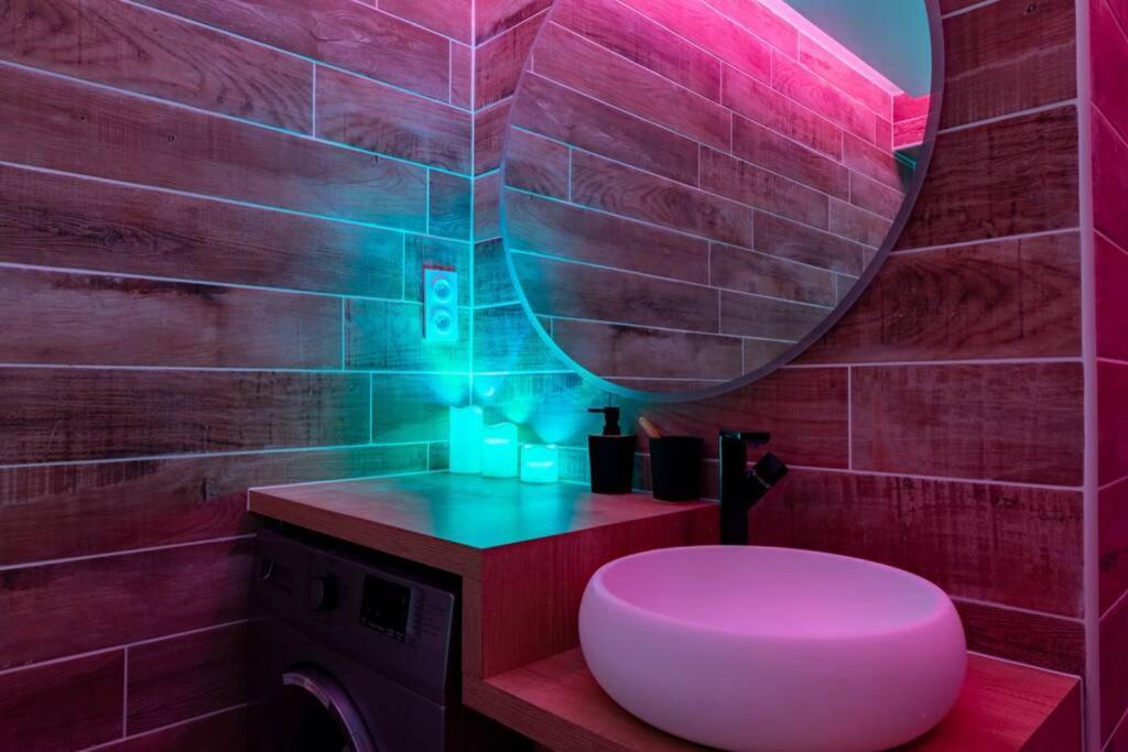 Le Quintessence: Balneo & Luminotherapie + Parking *